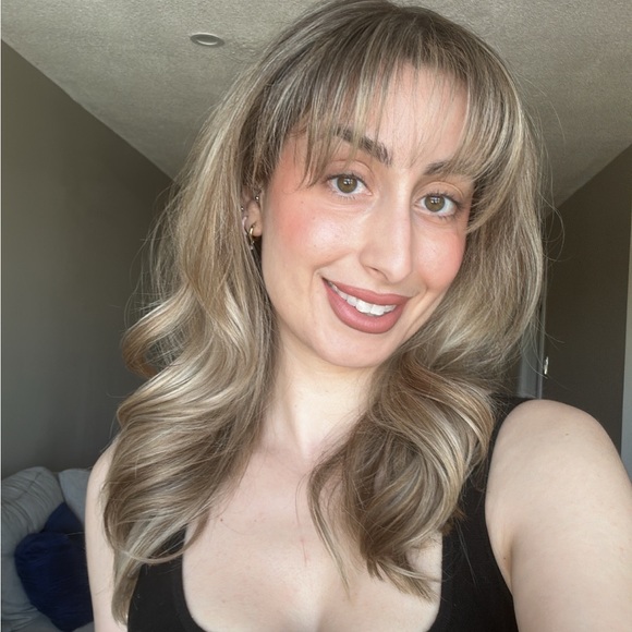 Meet your Posher, Jessica - Picture 1 of 1